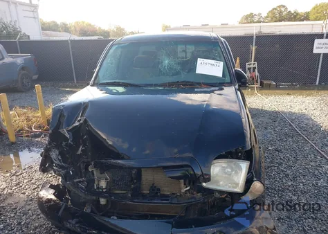 2004 Toyota Tundra Sr5 V8 из США, поврежденный, VIN 5TBBT44184S449402